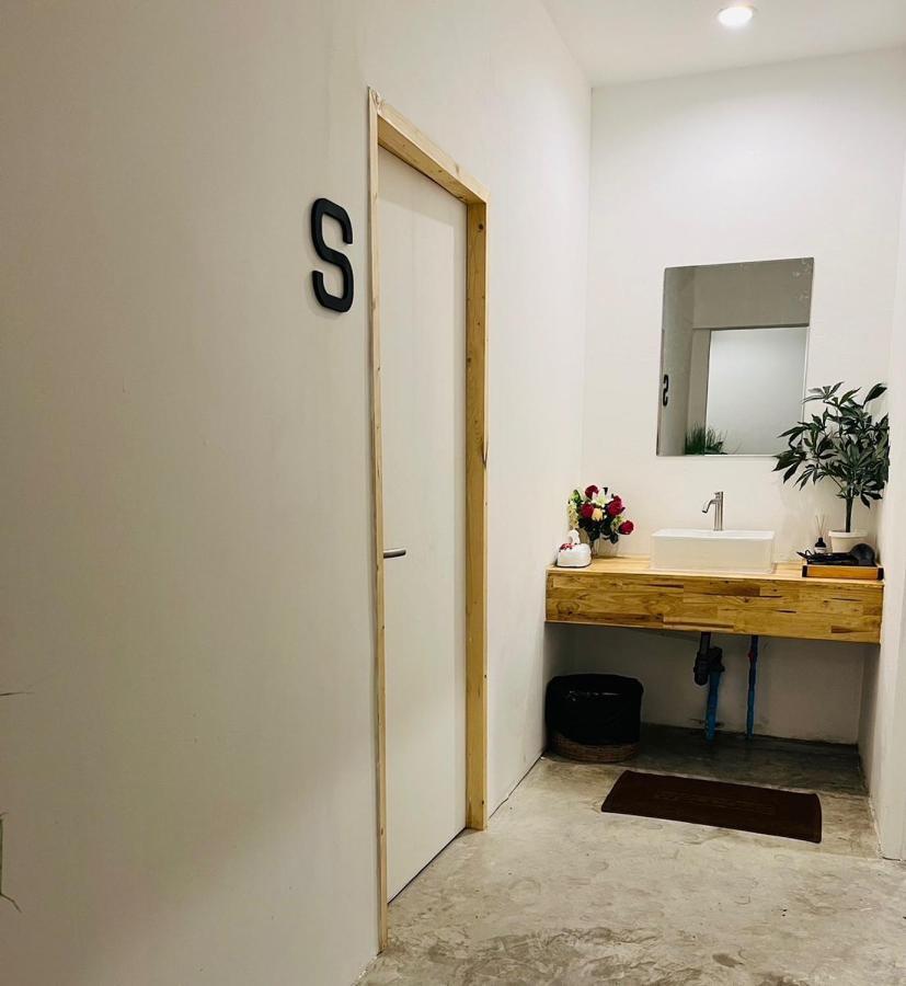 Bed Station Hostel Ban Madua Wan Екстериор снимка